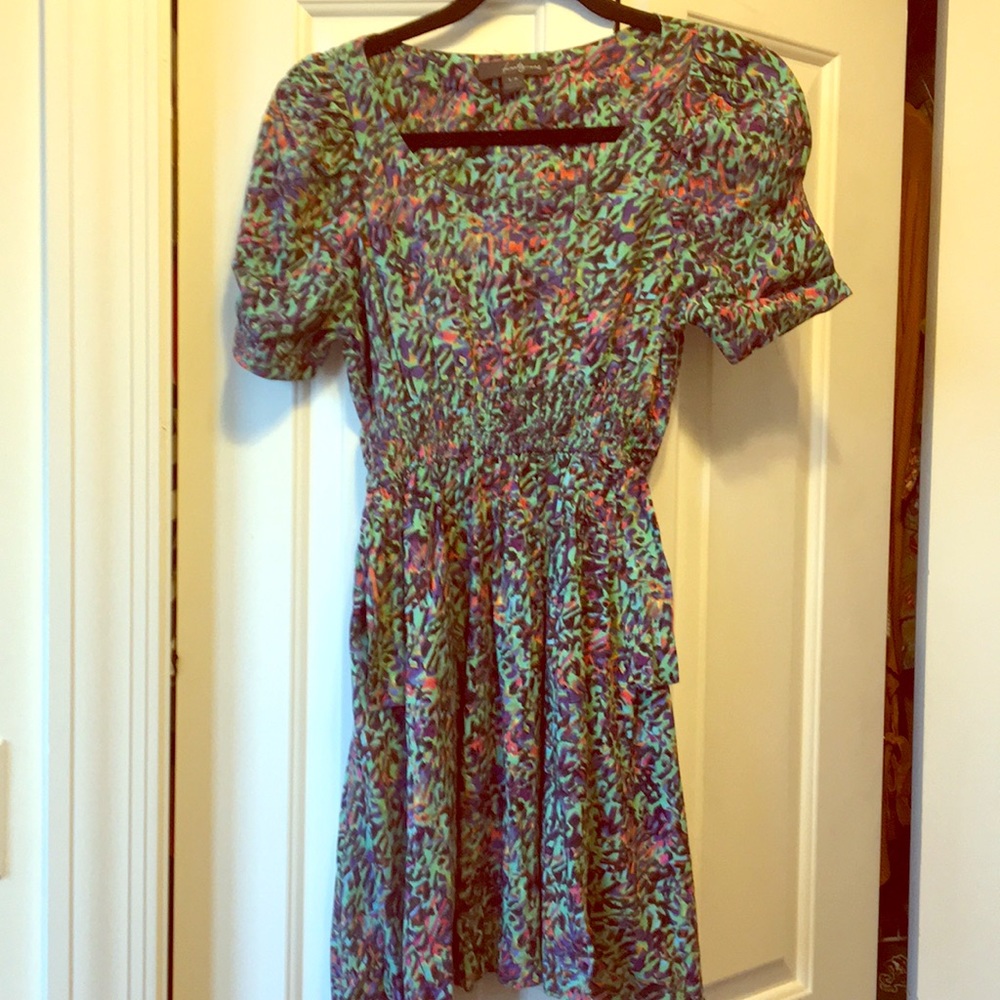 Forever 21 abstract cotton dress with pockets.
